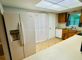 406 Banana Cay Dr APT E, South Daytona, FL 32119