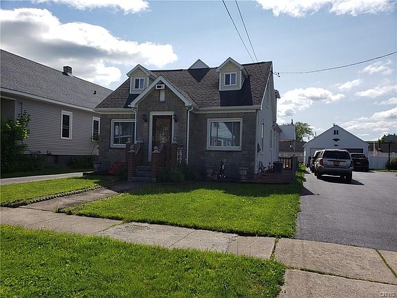 2nd image of 1231 Hammond Ave