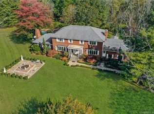 529 Smith Ridge Rd, New Canaan, CT 06840