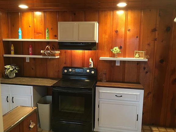 Kitchen wall
