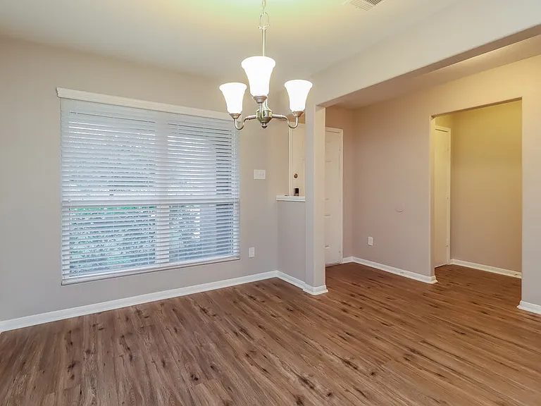 9952 Swallow Dr — Photo 7