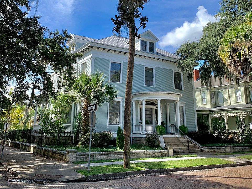 House view from 31st Street