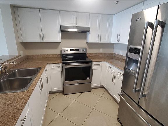 5th image of 60 NW 37th Ave APT 1002