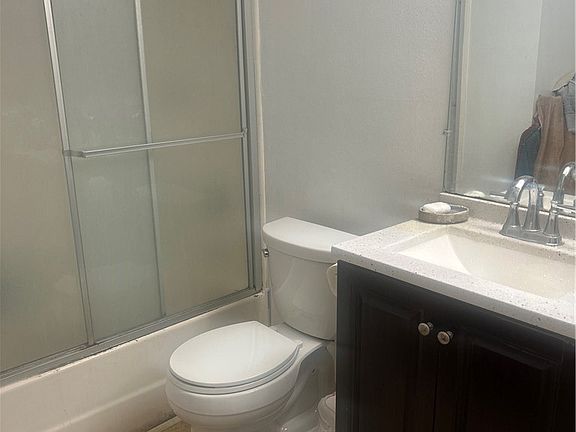 5th image of 14307 Roscoe Blvd Unit 103
