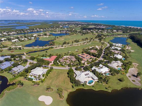 3rd image of 271 Seabreeze Ct