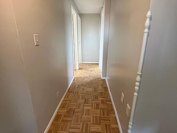 3rd image of 3287 Simmons Dr
