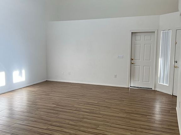 4th image of 4721 Guma Way