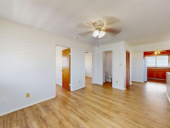 2nd image of 3331 Hayden St Front A-b