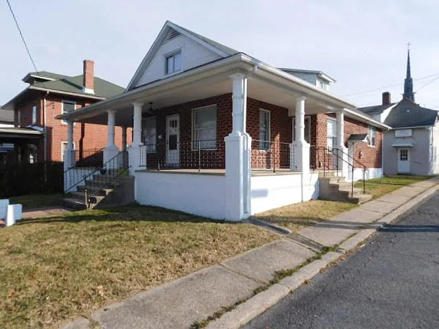 31 N Miller St — Photo 4