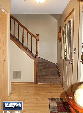 2nd image of 1495 Farrington Ln