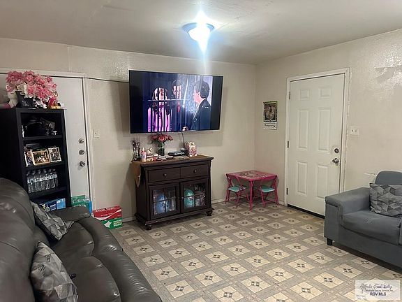 4th image of 6267 Tecate Dr
