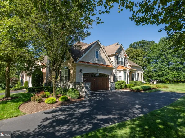 1358 Harpers Ln, Huntingdon Valley, PA 19006