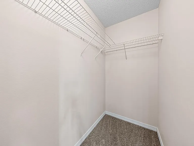 275 Limestone Cir — Photo 27