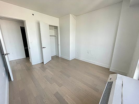 5th image of 557 4th Ave #1106