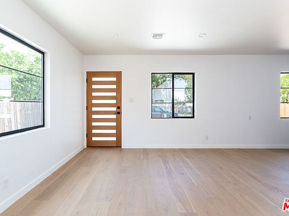 4th image of 3304 Casitas Ave