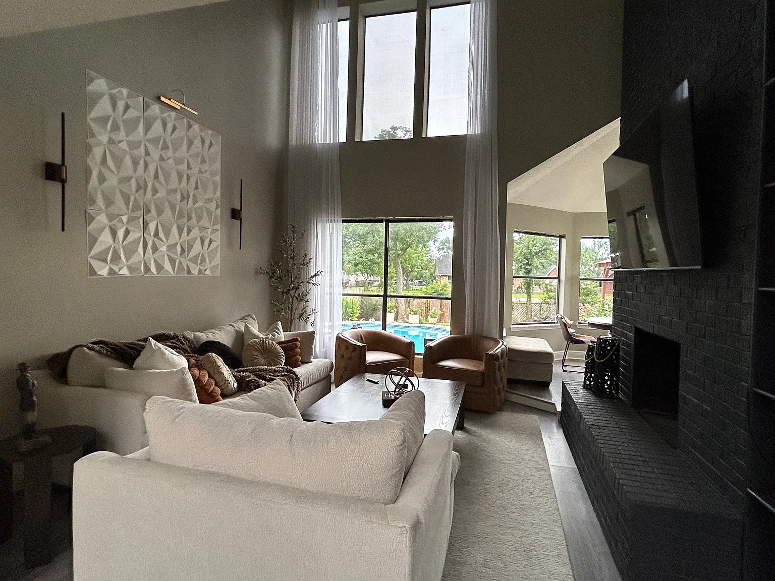3 bed, 2189 sqft, $7,000 — Photo 3