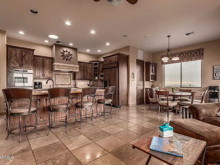 36138 N Summit Dr — Photo 17