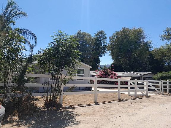 3rd image of 33615 Orange St