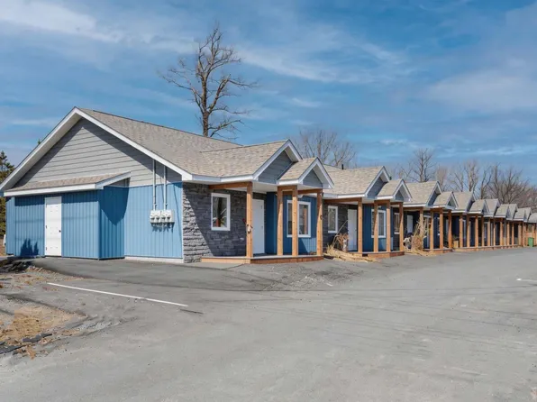 18 Ariss Gate #6, Halifax, NS B4B 2M1