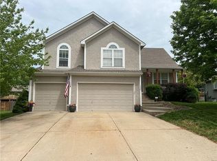 1530 Horseshoe Dr, Raymore, MO 64083