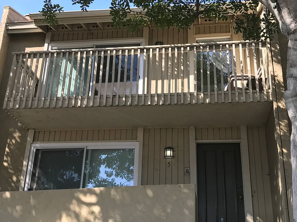 1st image of 7700 Parkway Dr Unit 5