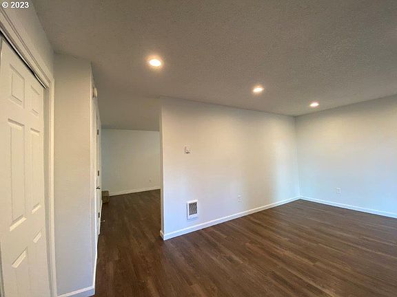 3rd image of 1814 Z St