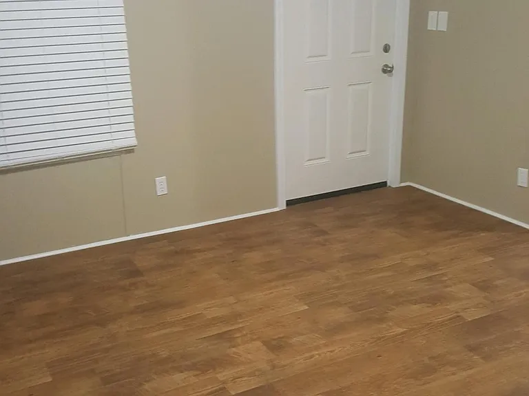 205 Hazelwood Dr — Photo 13