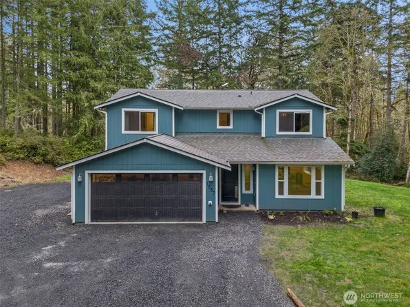 1567 E Grapeview Loop Road, Grapeview, WA 98546