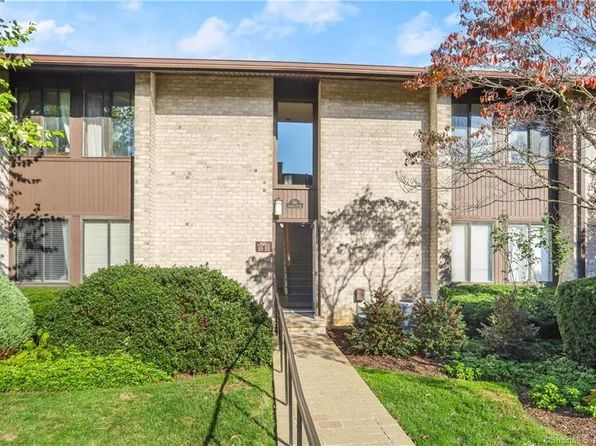 241 Hamilton Avenue #23, Stamford, CT 06902