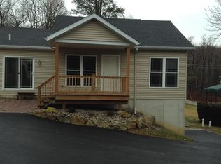 98 N Bacton Hill Rd, Malvern, PA 19355