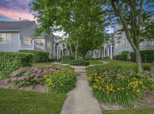 256 New Haven Dr, Cary, IL 60013