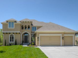 12307 W 164th Ter, Overland Park, KS 66062