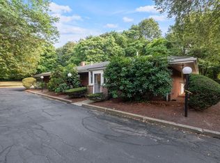 18 Chestnut Pl, Brookline, MA 02445