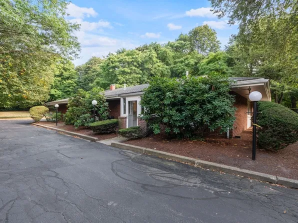 18 Chestnut Pl, Brookline, MA 02445