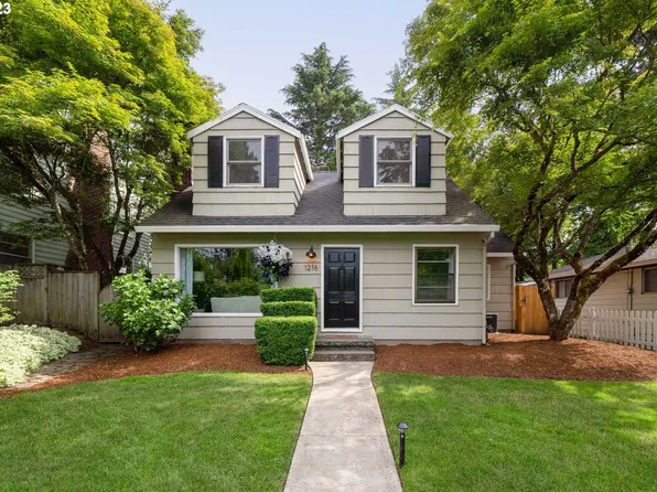 1216 SW Hume St, Portland, OR 97219