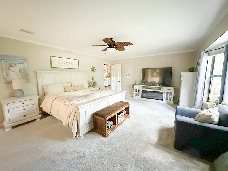 202 Windward Way — Photo 17