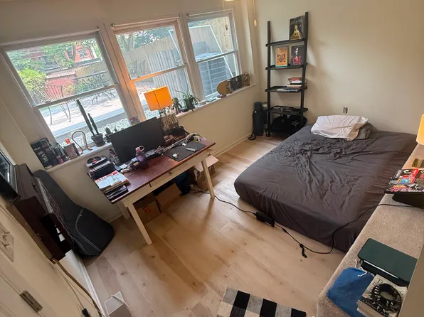 4425 Volta Pl NW, Washington, DC 20007