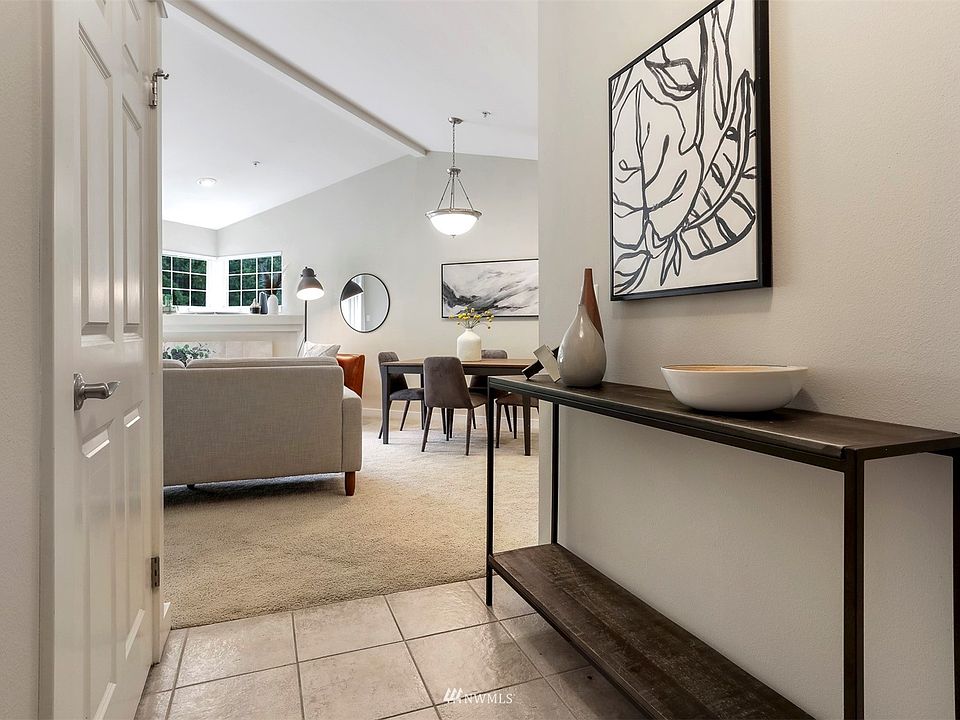 25025 SE Klahanie Blvd Issaquah WA Zillow