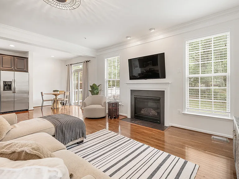 406 Bricker Dr — Photo 13