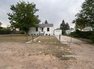 2102 S 3rd Ave, Cheyenne, WY 82007