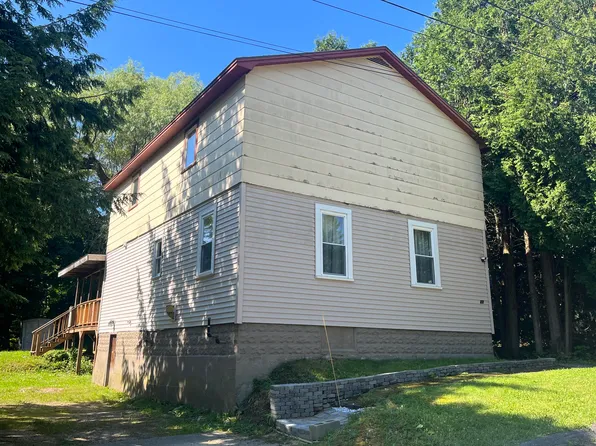 27 Vivian Street, Auburn, ME 04210