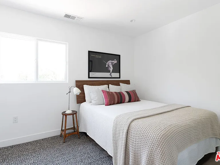 2512 Berkeley Ave — Photo 34