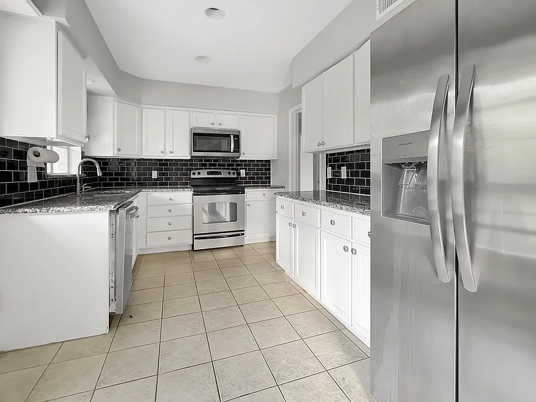 6239 Walnut Hill Ln — Photo 7