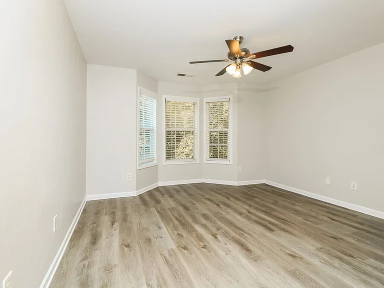 3242 Liberty Commons Dr NW — Photo 12