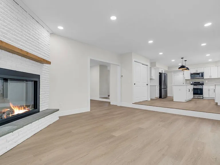 633 Eltone Rd — Photo 9