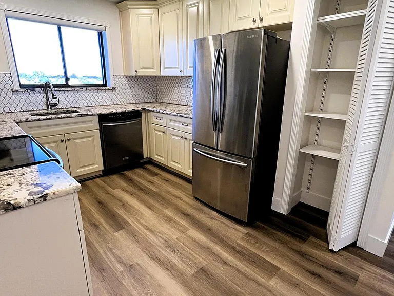 7770 Tahiti Ln #504 — Photo 8