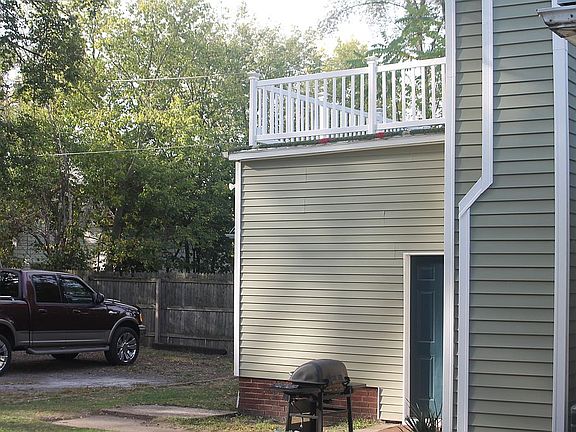 4th image of 741 N Eddy St