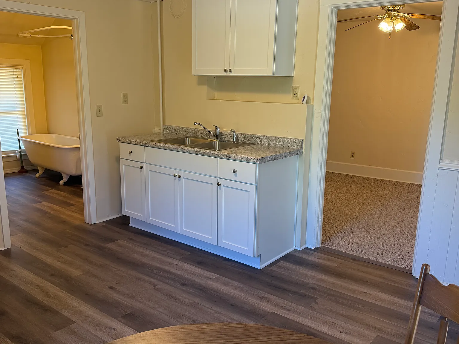 1 bed, 520 sqft, $975 — Photo 2