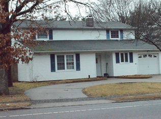 346 Boyle Rd, Selden, NY 11784