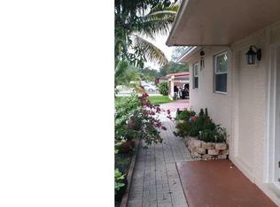 6710 Atlanta St, Hollywood, FL 33024